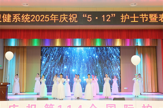 歌舞表演追光者.jpg